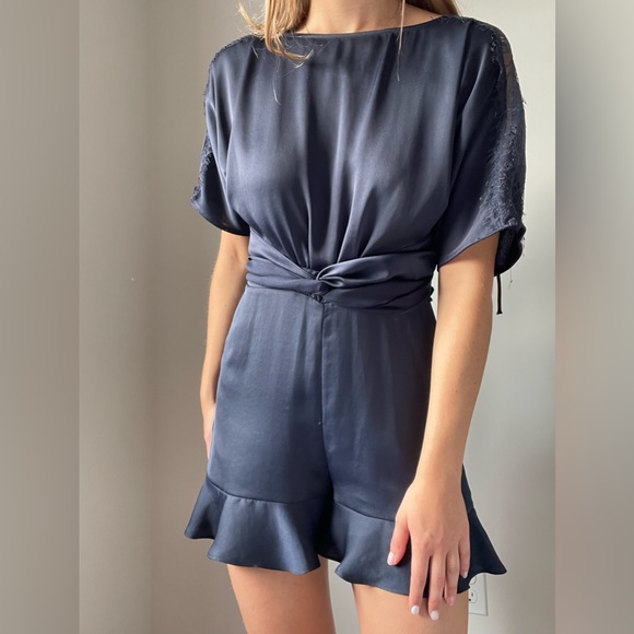 COPY - Zara Playsuit Open Back Lace size M - Picture 1 of 4